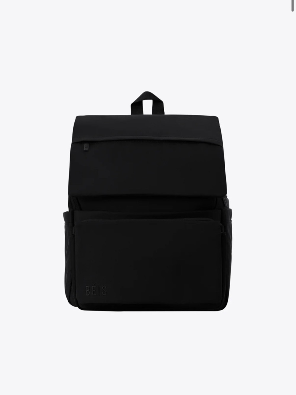 BRAND NEW BÉIS ultimate diaper backpack in black